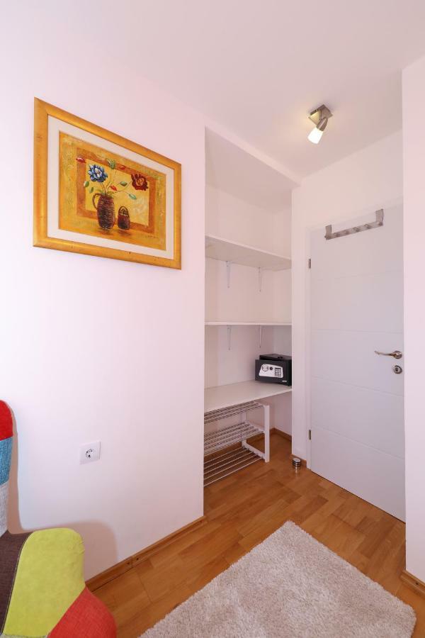 Apartment Luxury Apartman Rita, Center *